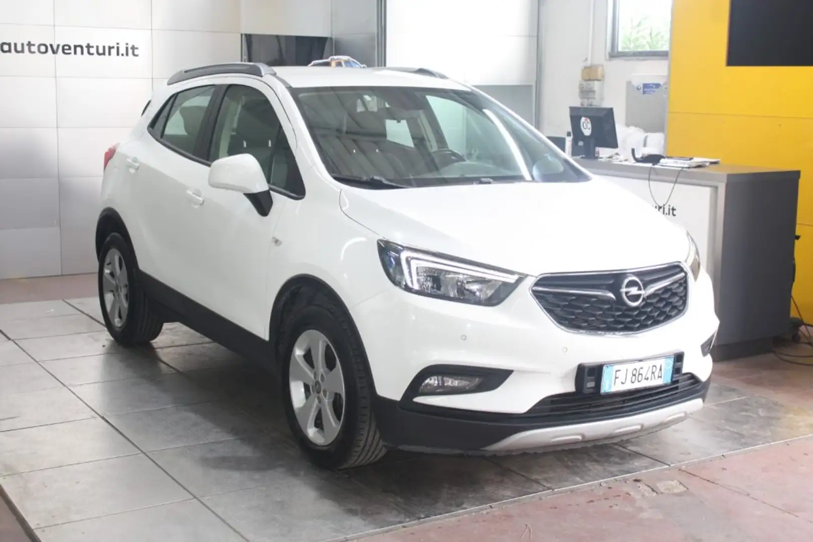 Opel Mokka X 1.6 CDTI Ecotec 136CV 4x2 Advance Wit - 1