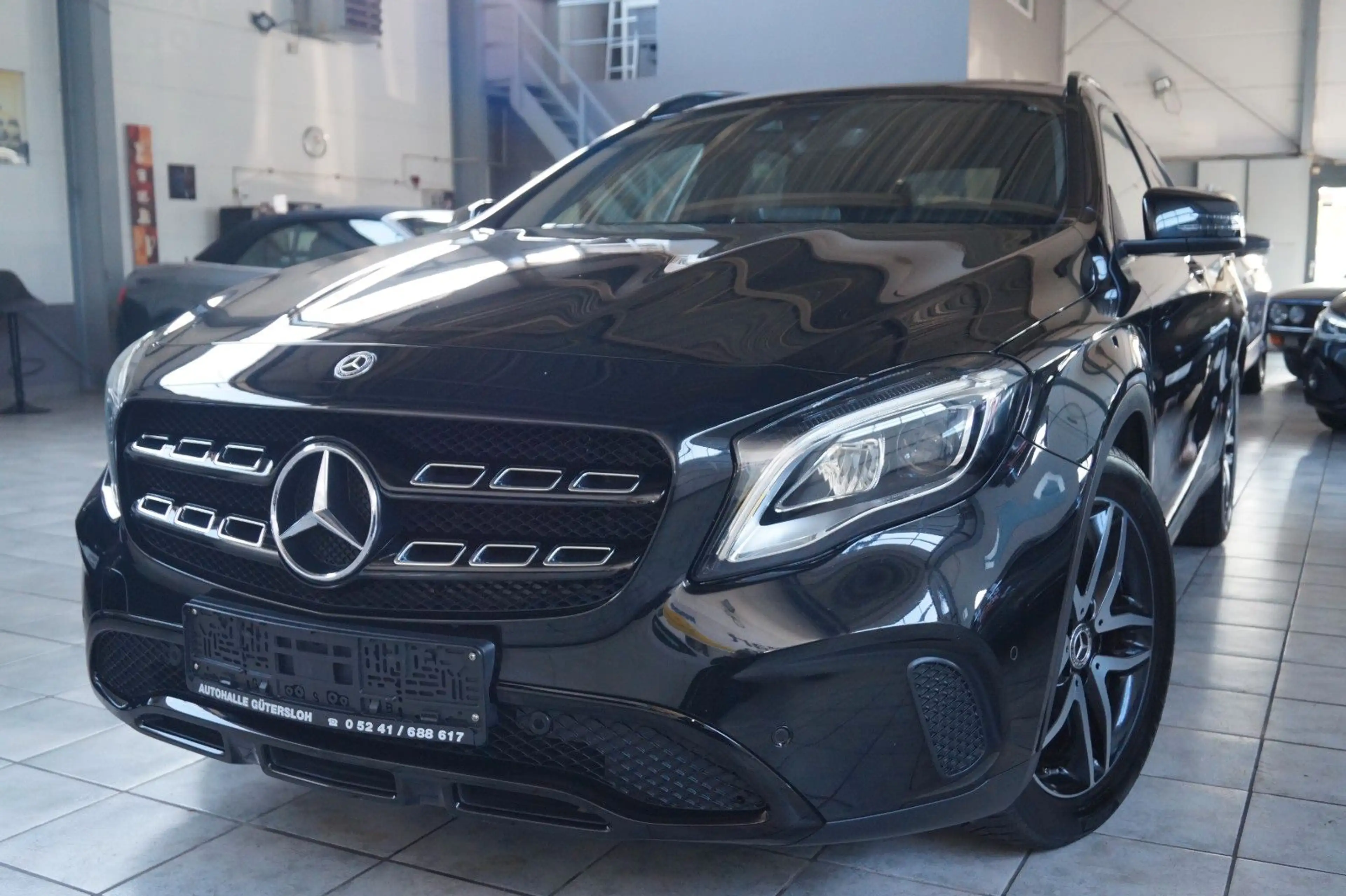 Mercedes-Benz GLA 180 URBAN*Automatik*LED*SH*Kamera*PDC*