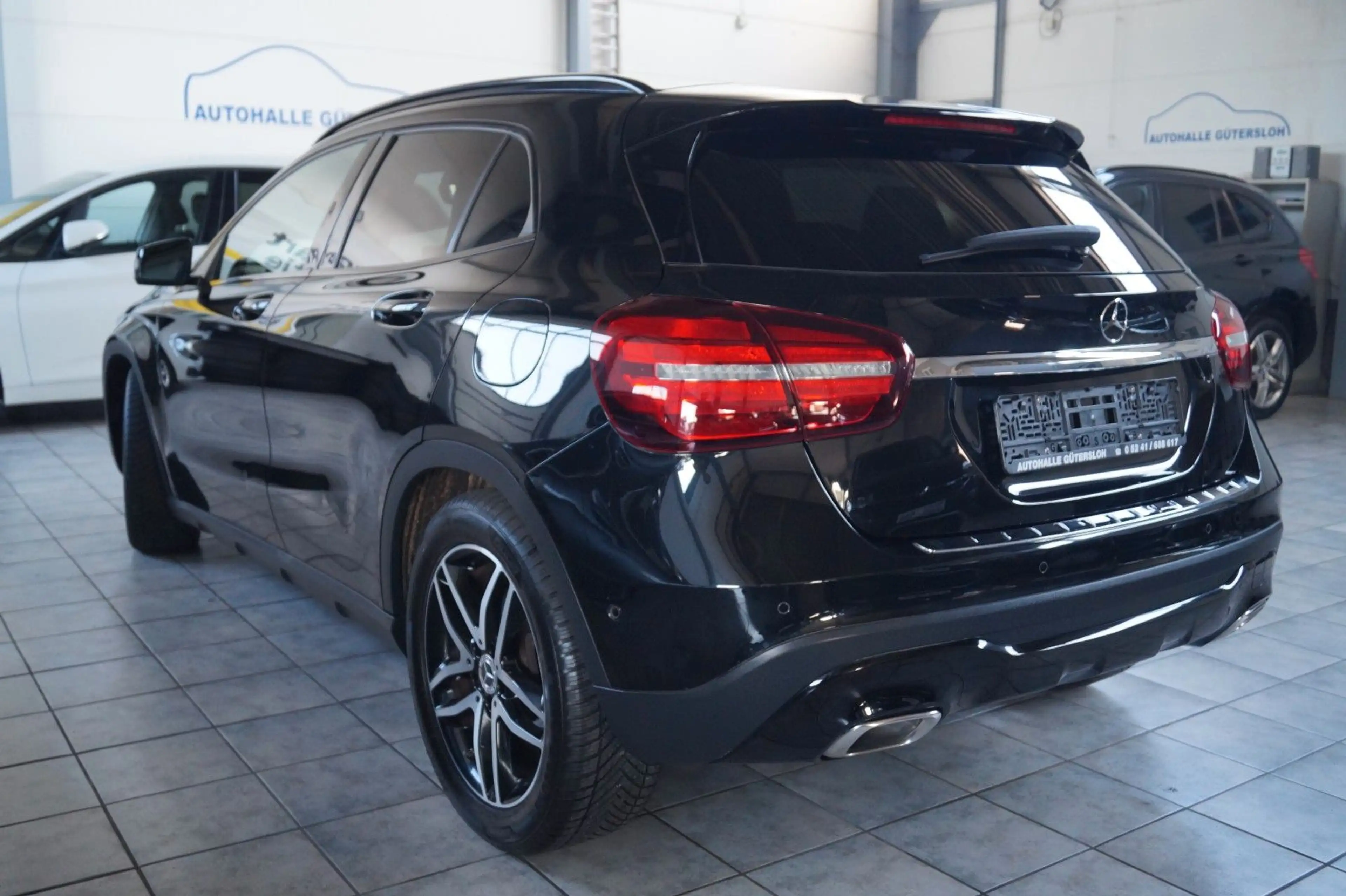 Mercedes-Benz GLA 180 URBAN*Automatik*LED*SH*Kamera*PDC* — photo 7