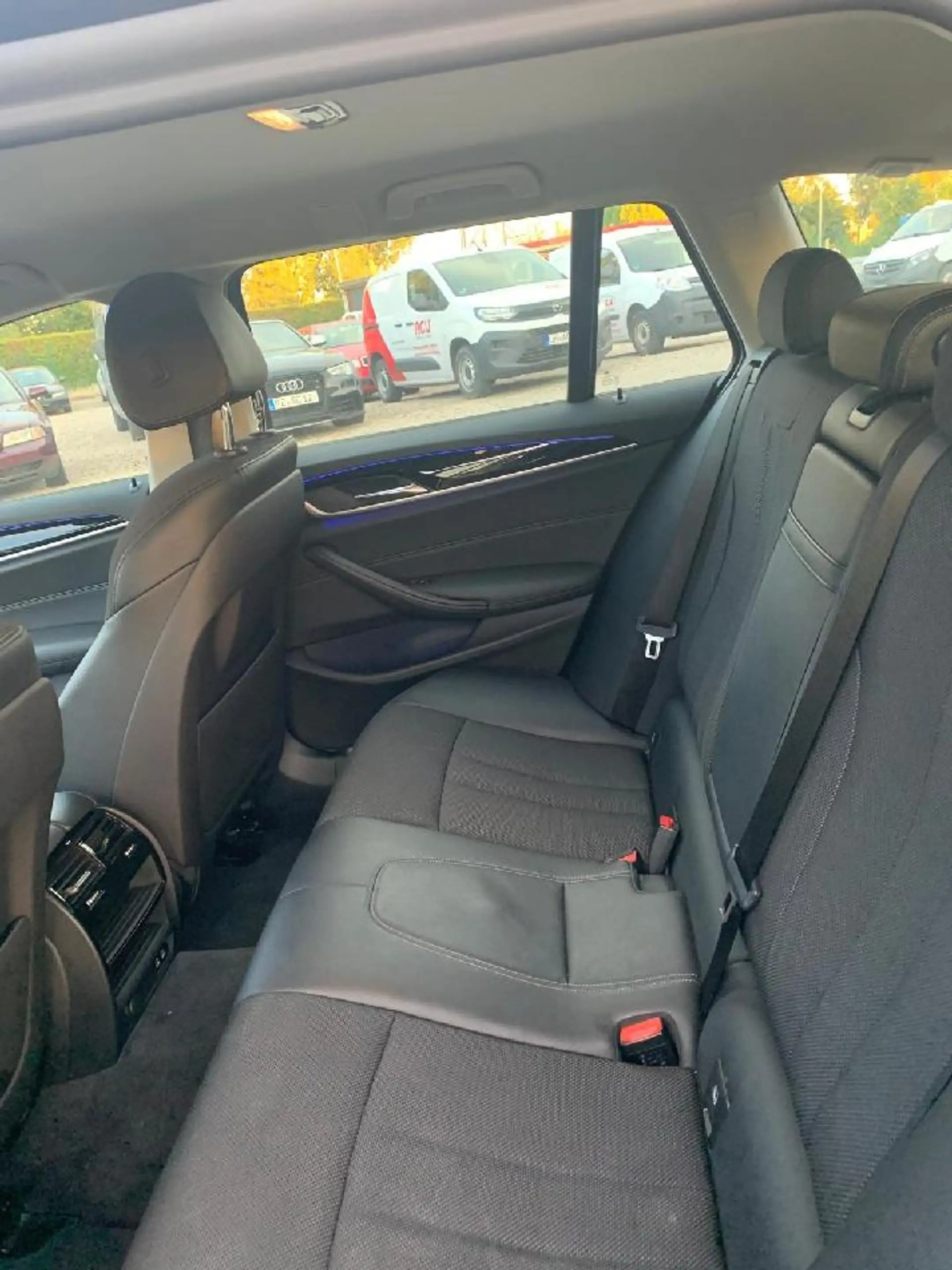 BMW 520 520 i Sport Line — photo 10