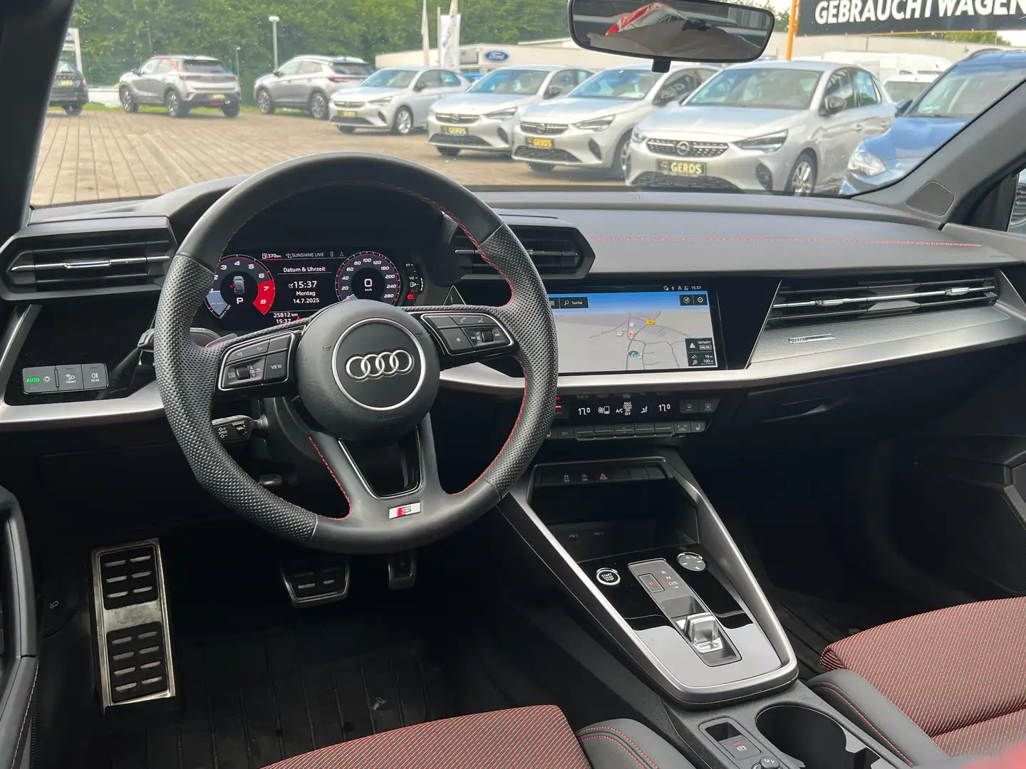 Audi A3 35 TFSI Sportback S tronic line Grau - 2