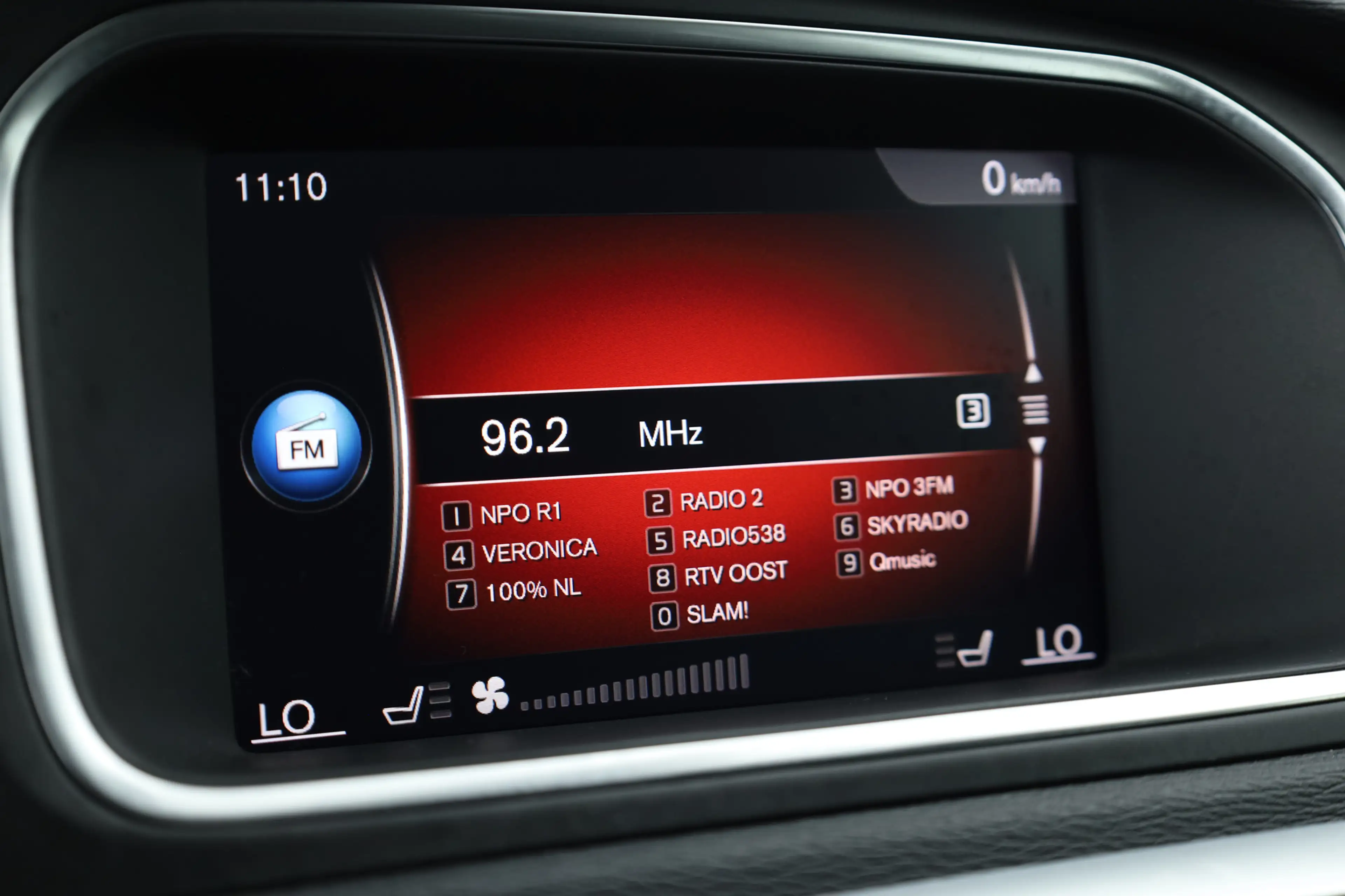 Volvo V40 2.0 T4 R-Design | 190PK | Leer | Panorama-dak | Tr — photo 15