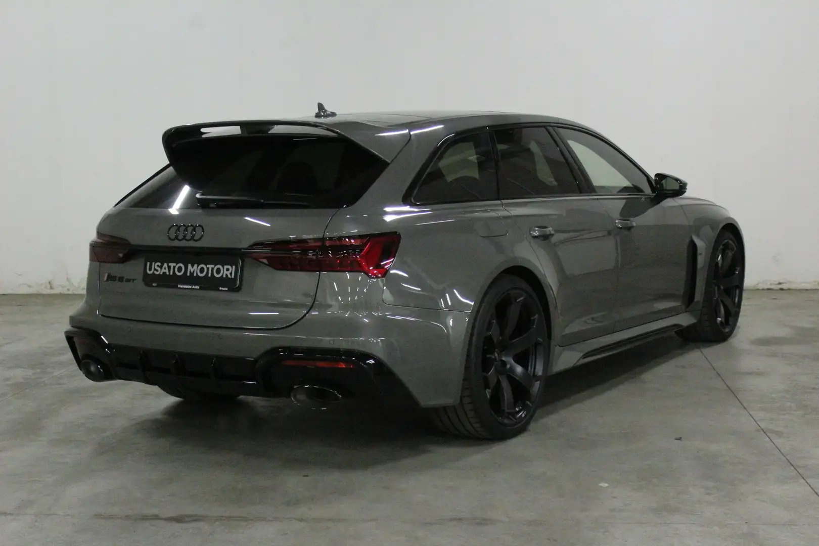 Audi RS6 A6 V  Avant GT 4.0 mhev performance quattro tip Grau - 2