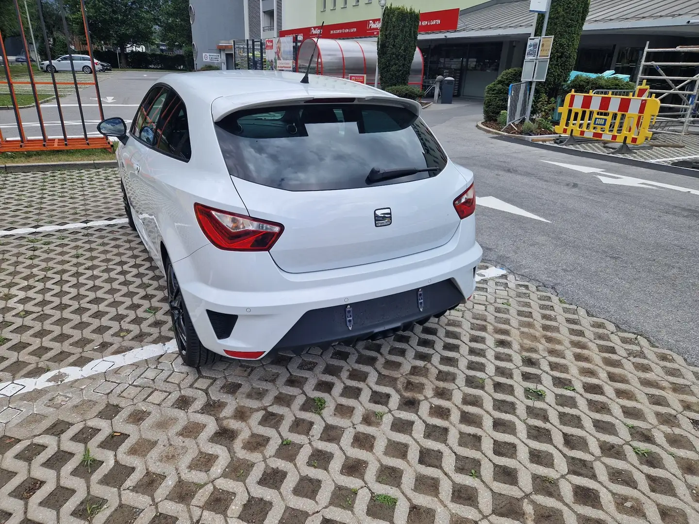 SEAT Ibiza SportCoupé Cupra 1,8 TSI Start-Stopp - 2