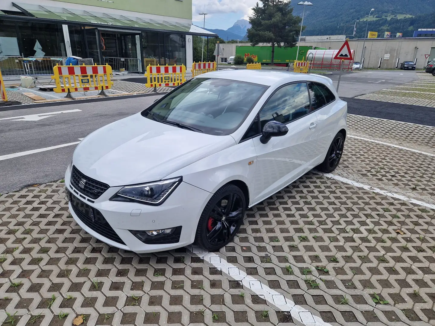 SEAT Ibiza SportCoupé Cupra 1,8 TSI Start-Stopp - 1