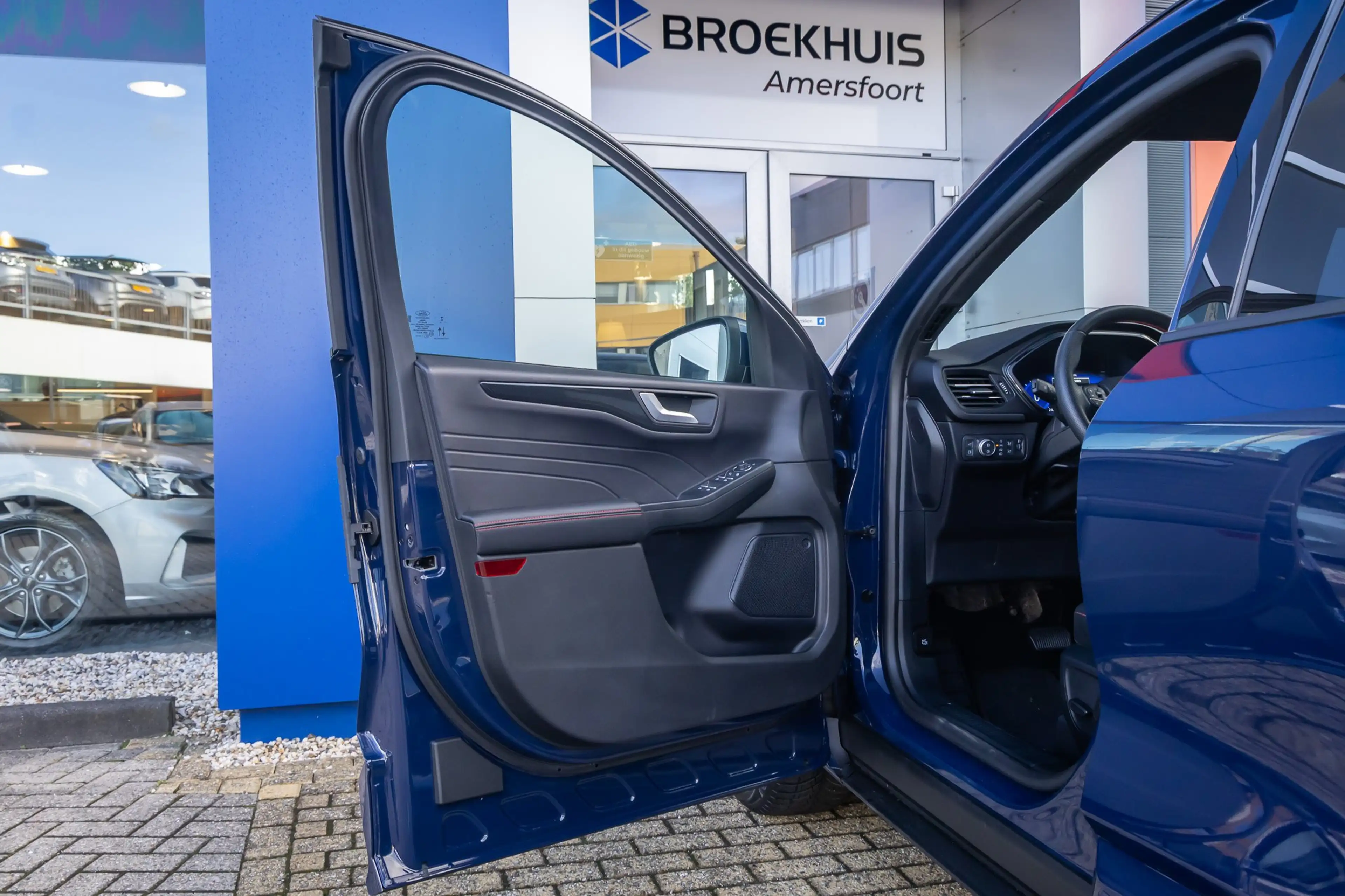 Ford Kuga 2.5 PHEV ST-Line X Trekhaak | Dodehoek detectie | — photo 24