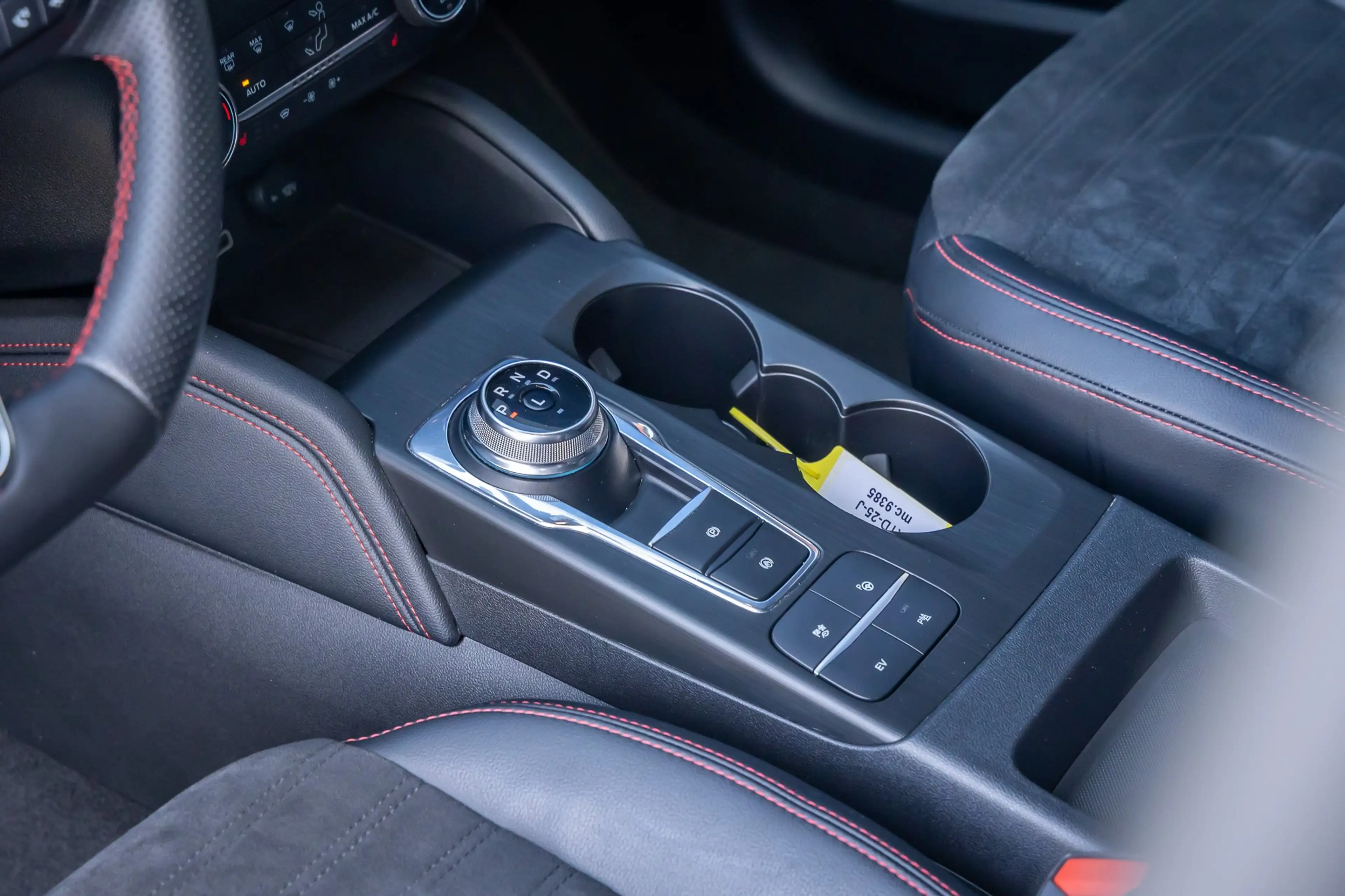 Ford Kuga 2.5 PHEV ST-Line X Trekhaak | Dodehoek detectie | — photo 22