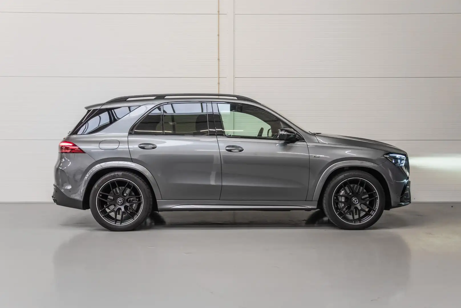Mercedes-Benz GLE 53 AMG Hybrid 4MATIC+ | Warmtecomfortpakket | Sluitbekrac Grijs - 2