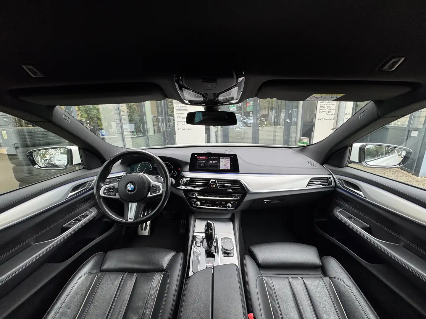 BMW 630 d xDrive GT M Sport ACC Komfortsitz Navi-Pro Weiß - 2