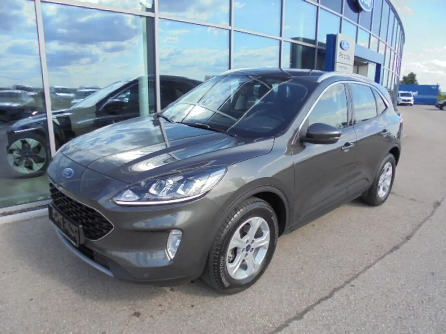Ford Kuga Cool&Connect 1,5L 120PS Benzin Grijs - 1
