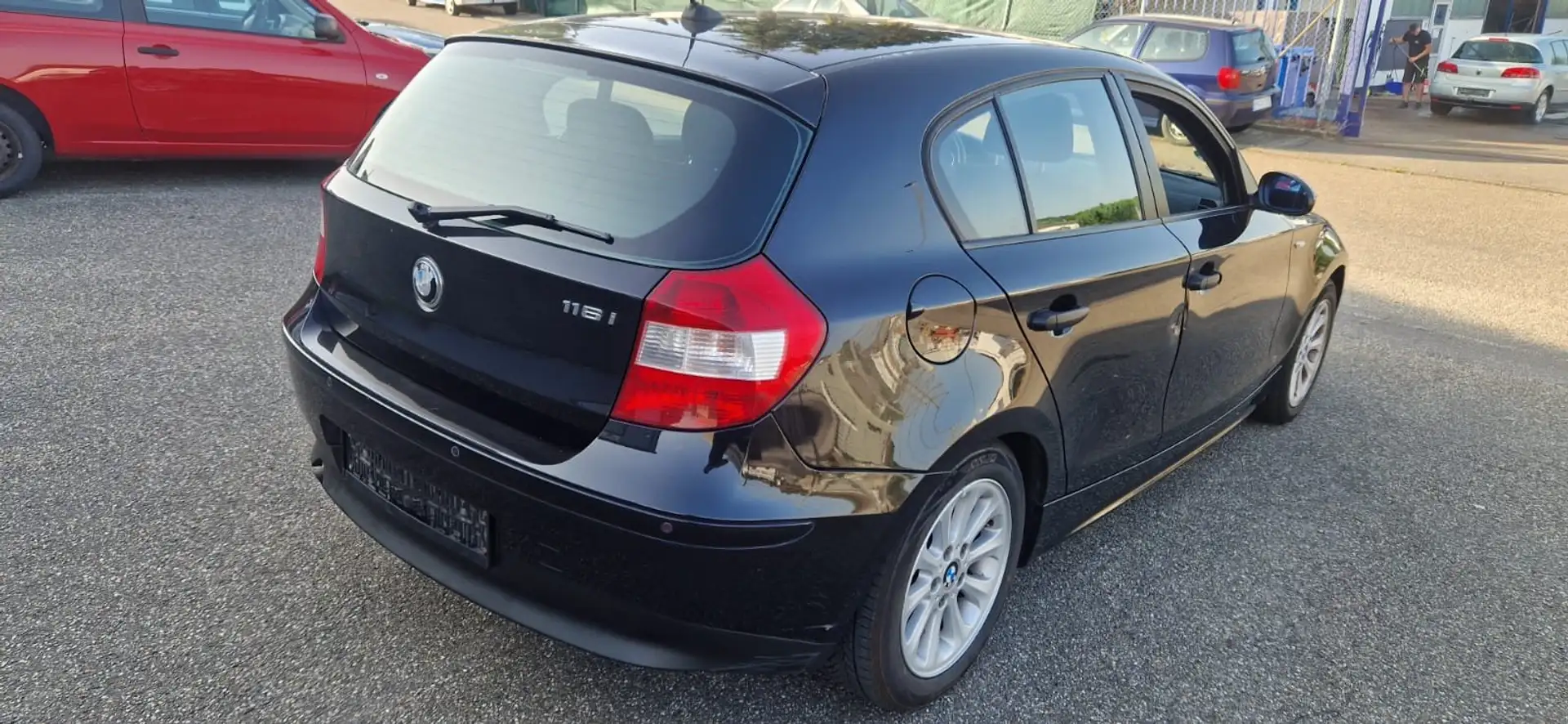BMW 116 116i Noir - 2