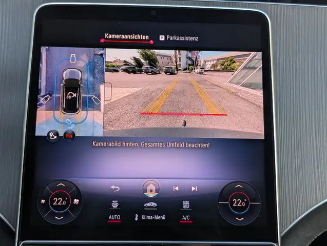 Mercedes-Benz EQE view 21