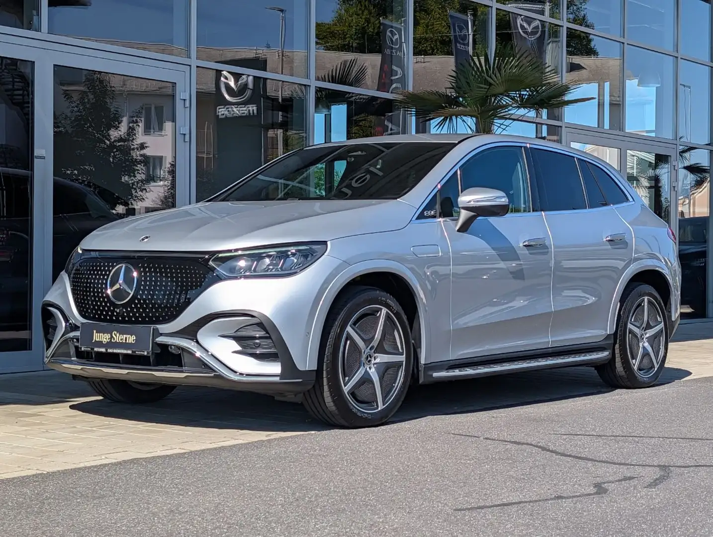 Mercedes-Benz EQE SUV EQE 350+ SUV Ö-Edition AMG Line Advanced Silber - 2