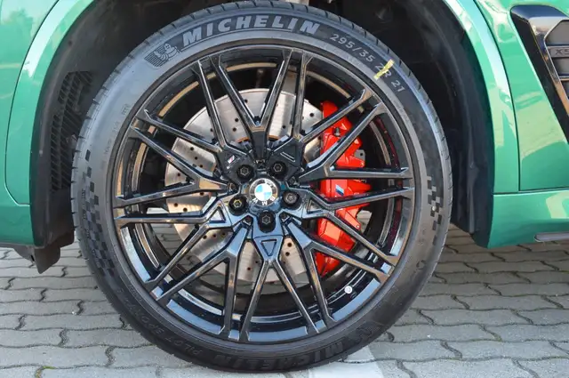 BMW X5 X5 M view 7