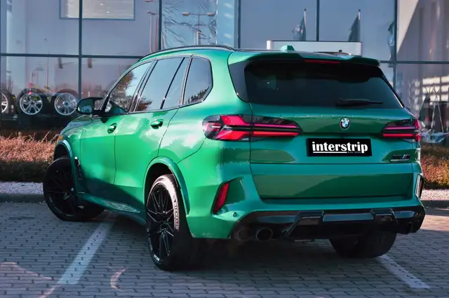 BMW X5 X5 M view 4
