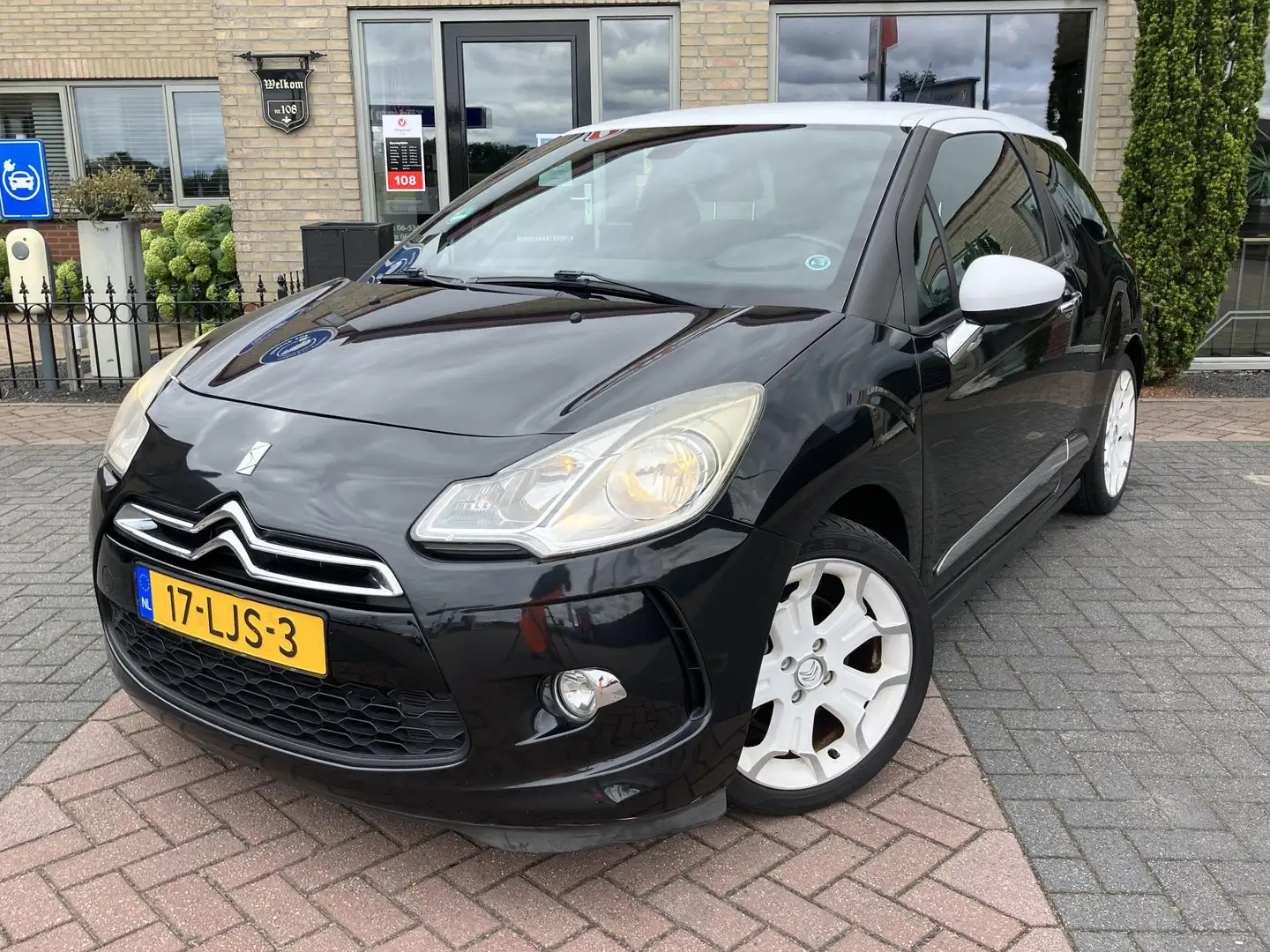 Citroen DS3 1.6 THP Sport Chic | PDC | Airco | 17" LMV | NAP Schwarz - 2