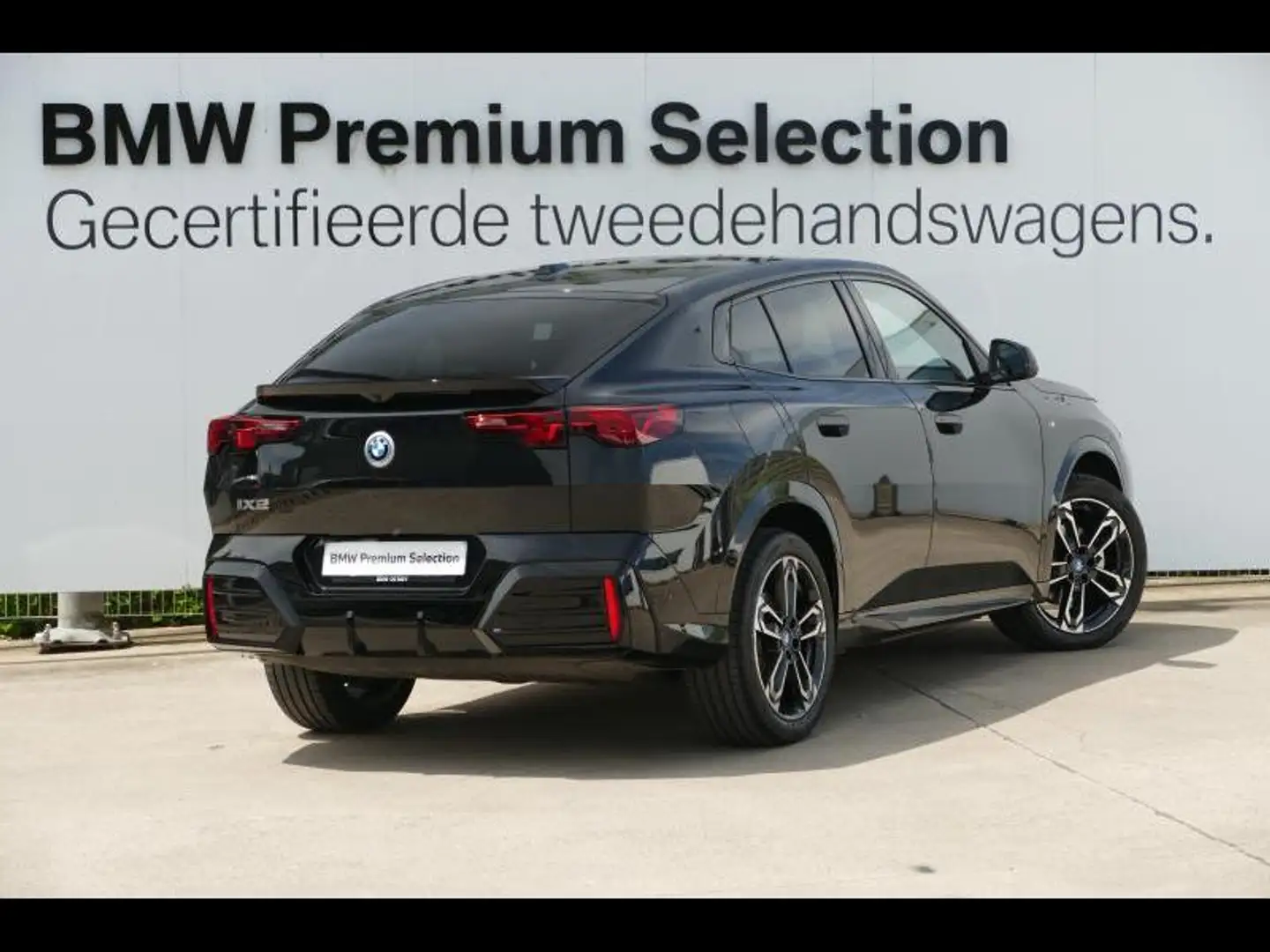 BMW iX2 eDrive20 H/K-HUD-PANO-360 Schwarz - 2