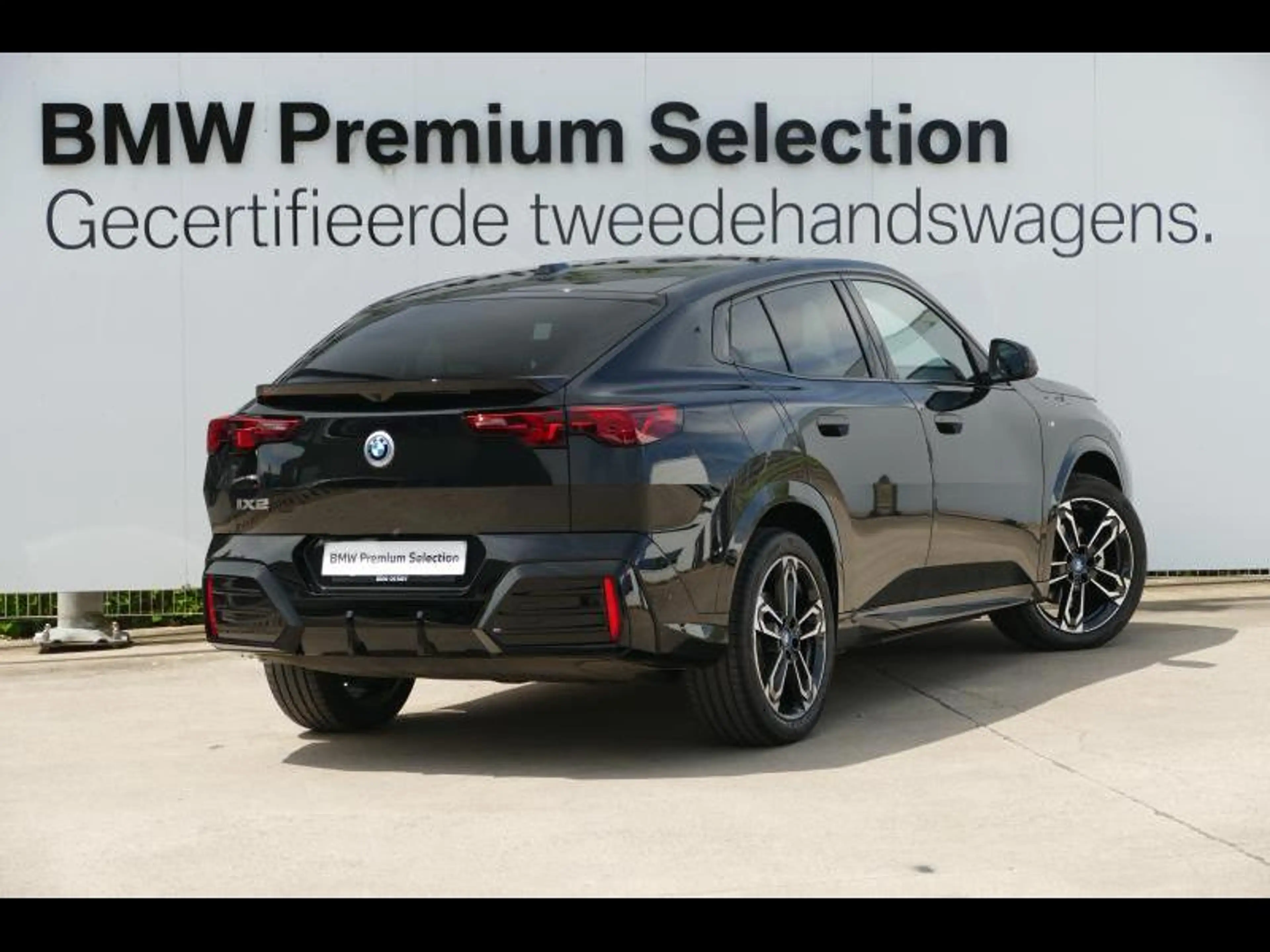 BMW iX2 eDrive20 H/K-HUD-PANO-360 — photo 2