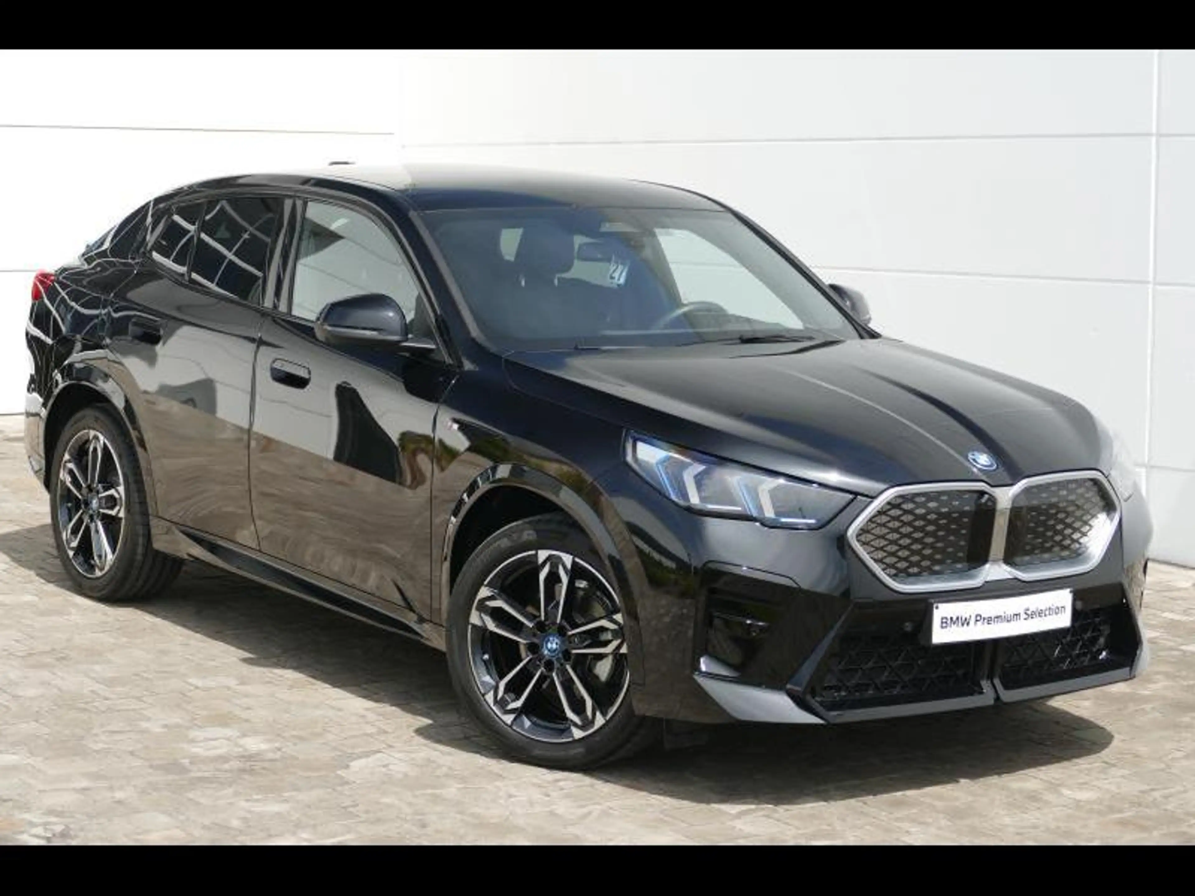 BMW iX2 eDrive20 H/K-HUD-PANO-360 — photo 7