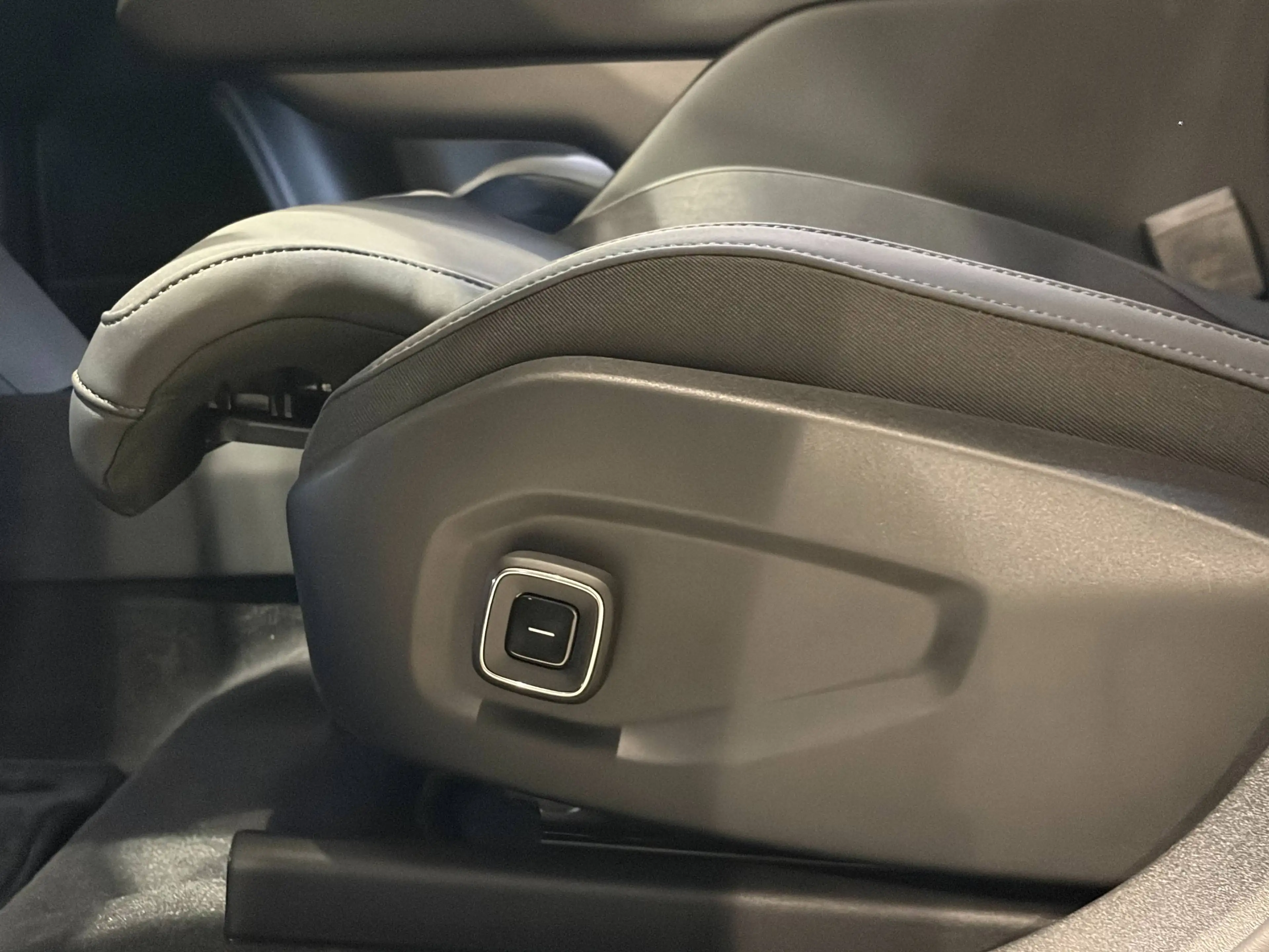 Polestar 3 Polestar 3 111 kWh LRSM + Pilot Pack — photo 6