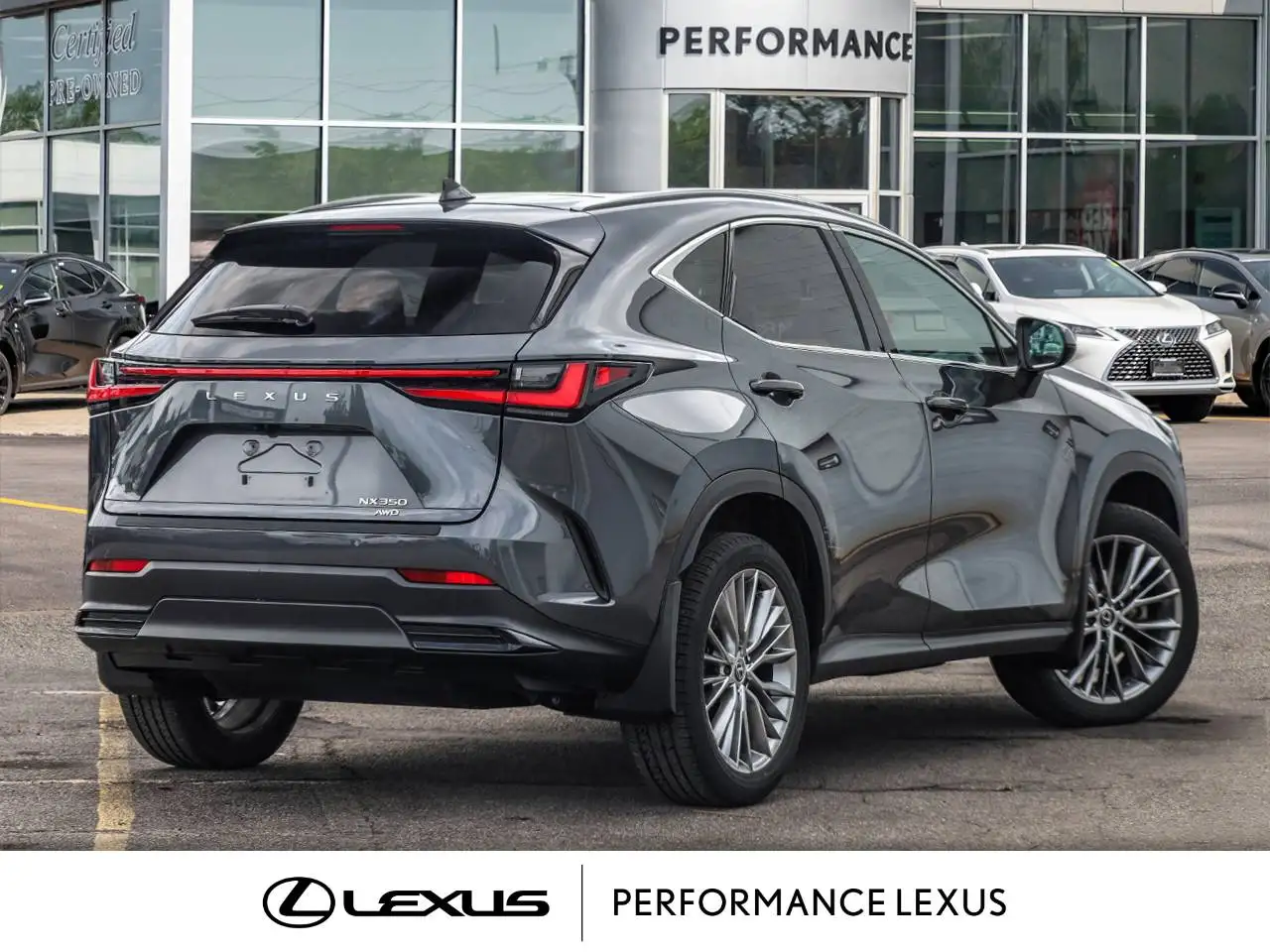 Lexus NX снимка Lexus NX