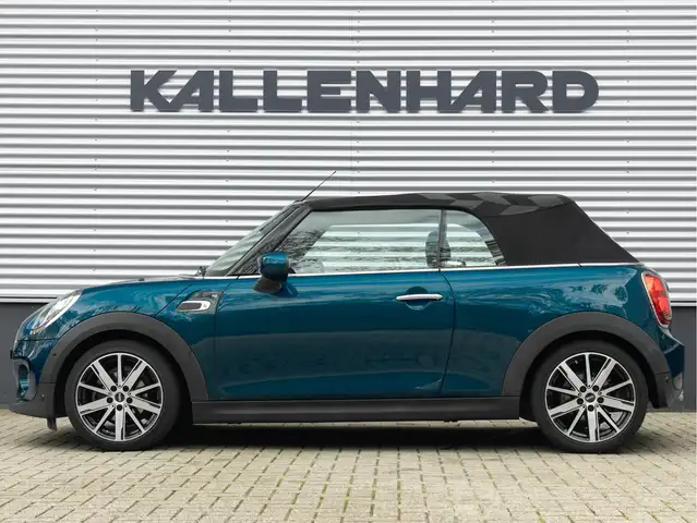 Mini Convertible view 10