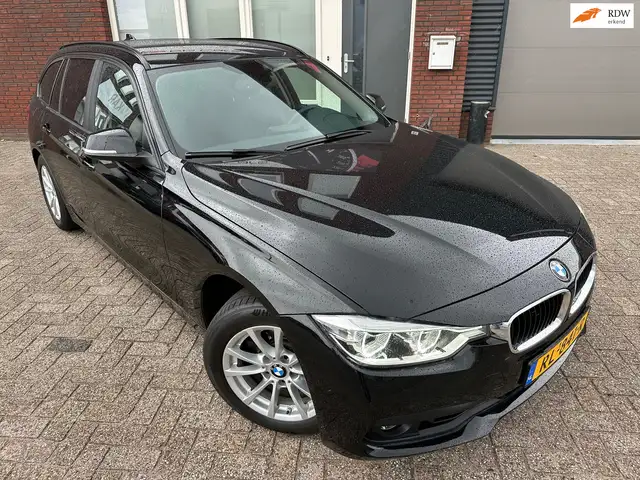 BMW 318 3-serie Touring 318i Corporate Lease Executive / N
