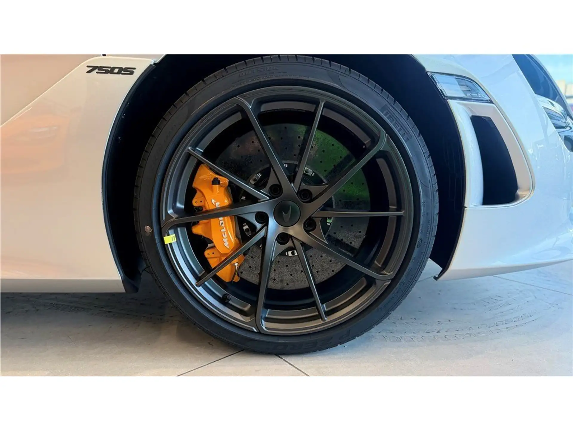 맥라렌 750S 750 2026 회색 사진 5