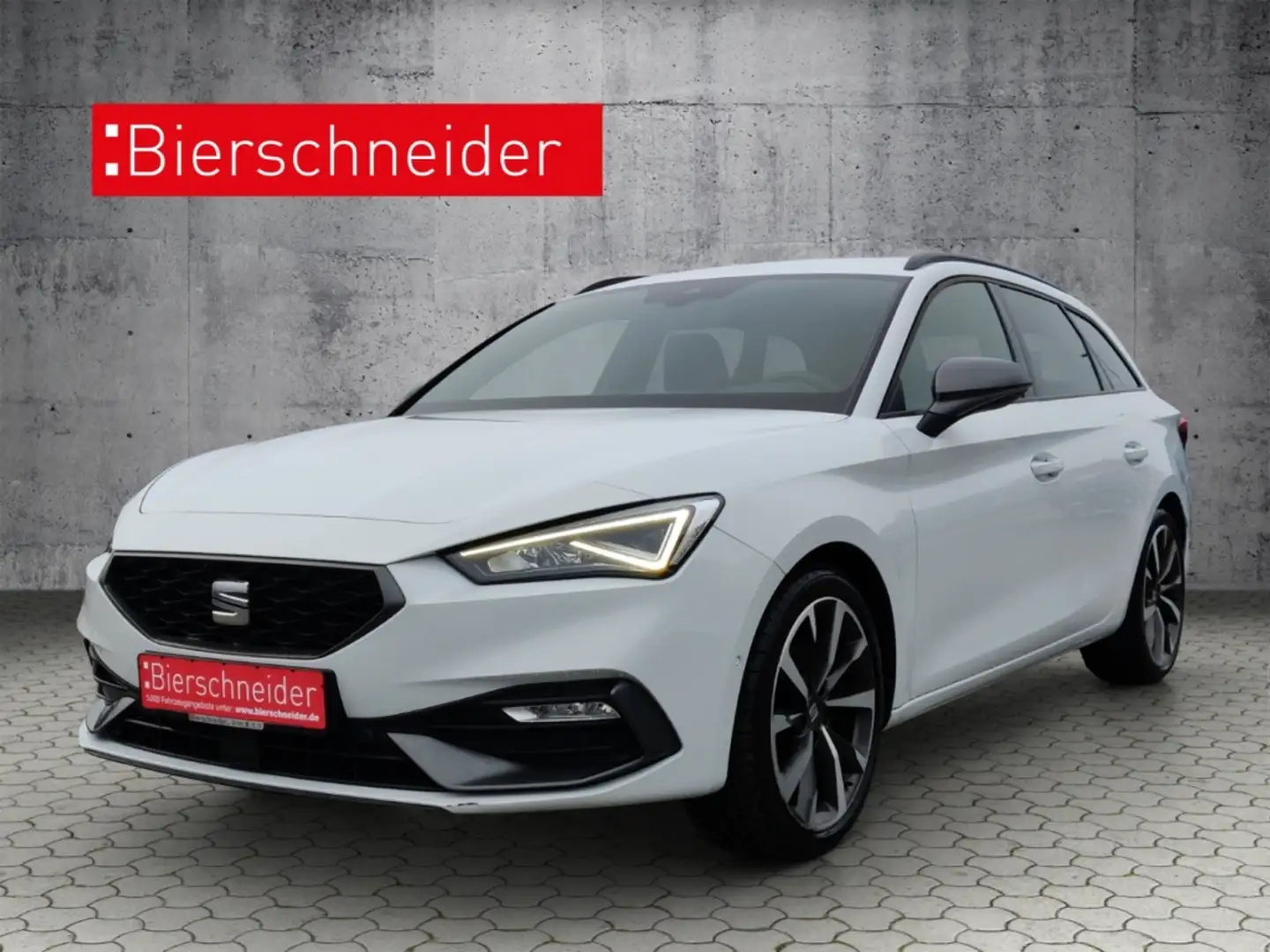 SEAT Leon Sportstourer 2.0 TSI DSG FR AHK KAMERA DCC ACC SHZ Weiß - 1