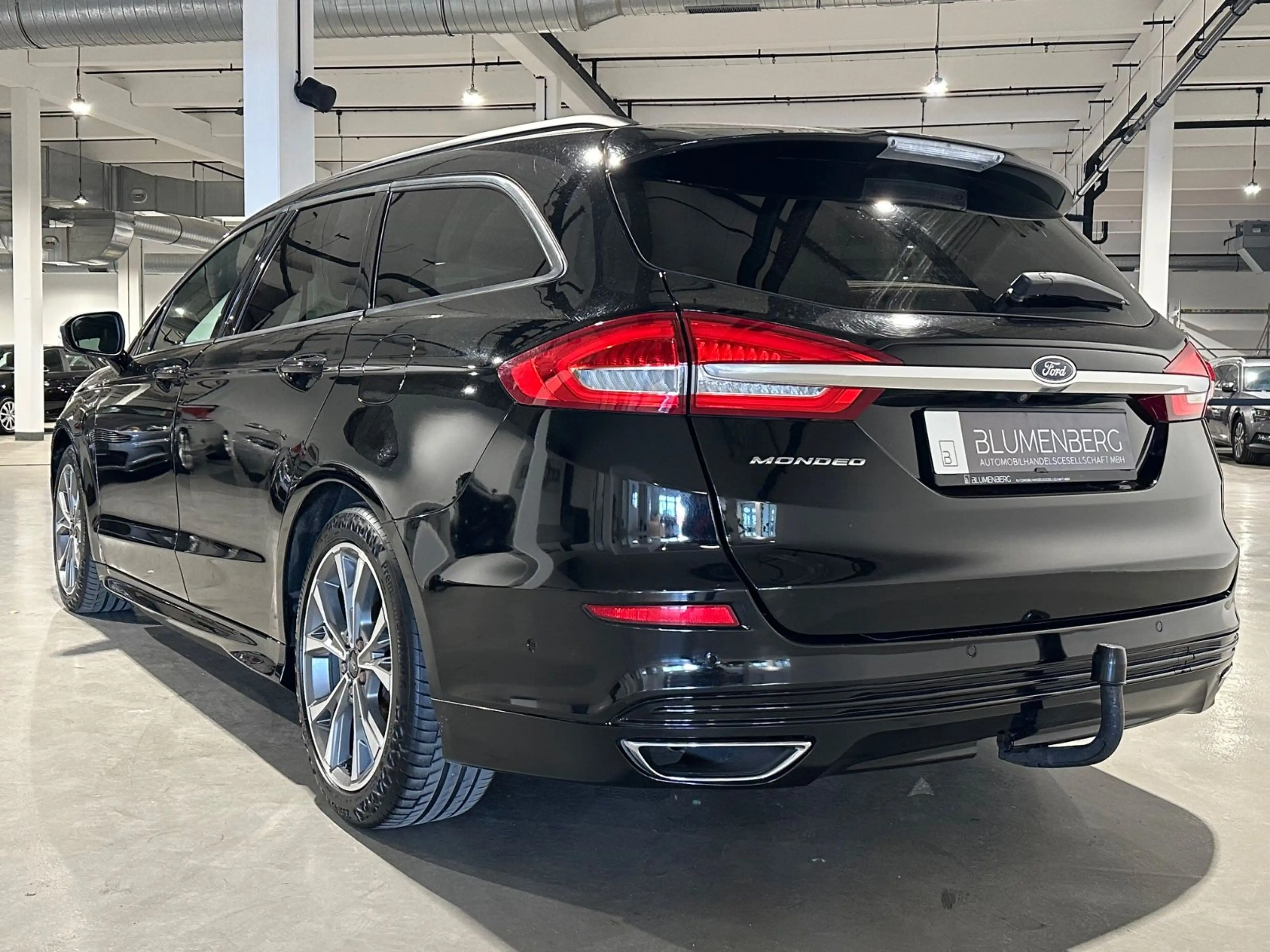 Ford Mondeo Turnier ST-Line *Navi,ACC,AHK,Pano,LED* — photo 4