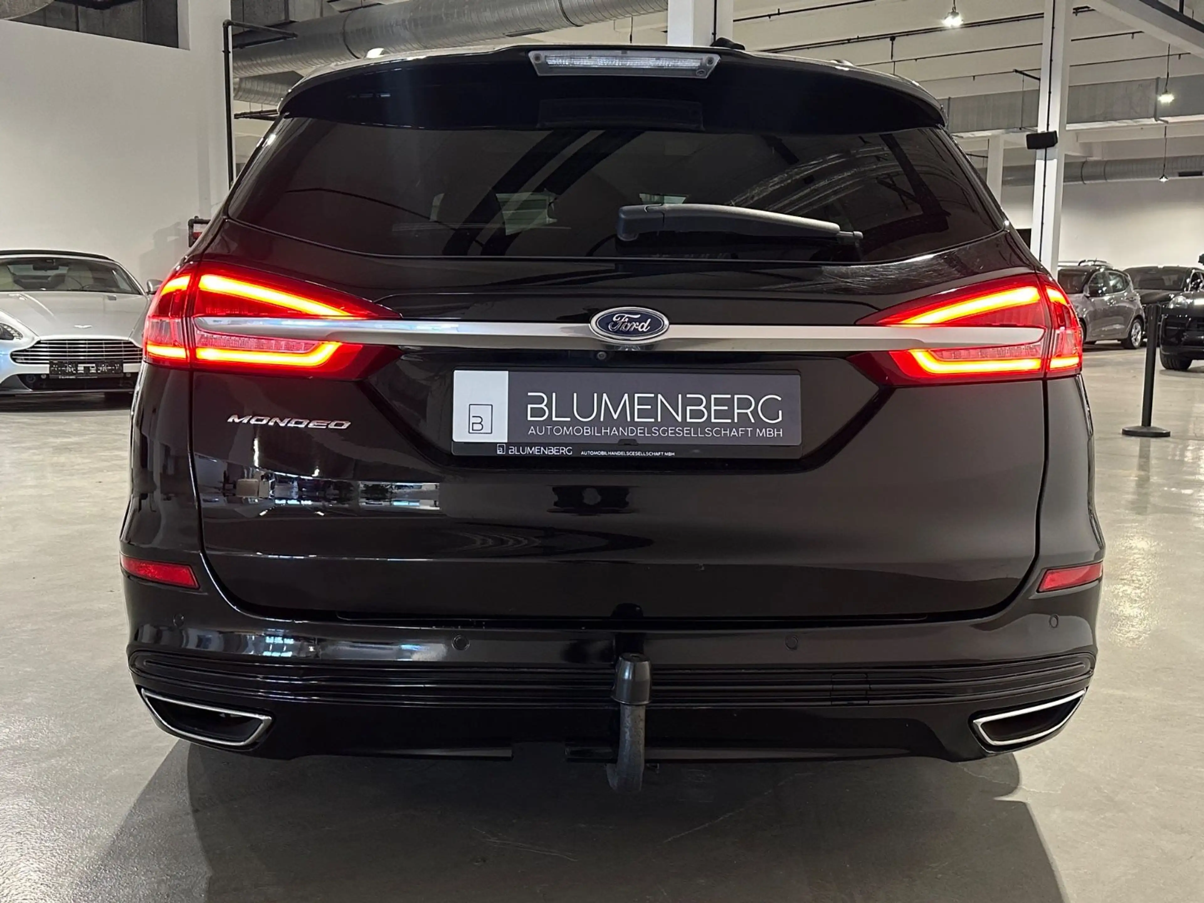 Ford Mondeo Turnier ST-Line *Navi,ACC,AHK,Pano,LED* — photo 9