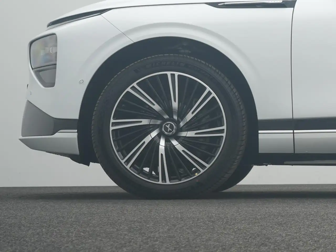 XPENG G9