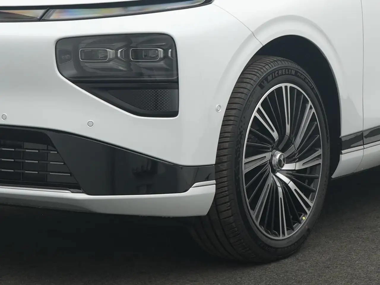 XPENG G9
