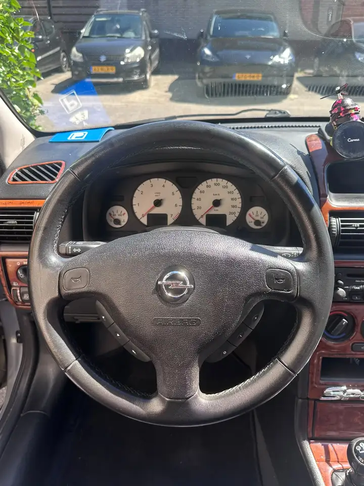 Opel Astra 1.6-16V Sport, foto 7