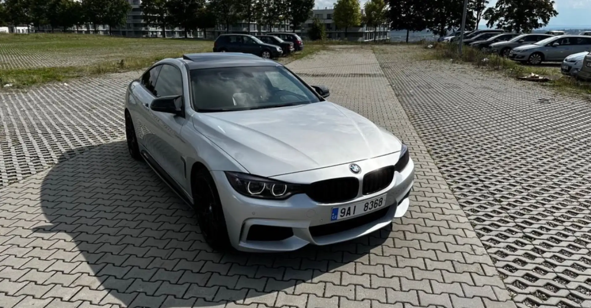 BMW 428 428i Coupe Aut. Silber - 1