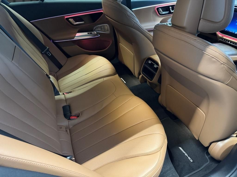 Mercedes-Benz E 300 de AMG, Pano-D, HuD, Sitzklima, Inter. Bra — photo 14