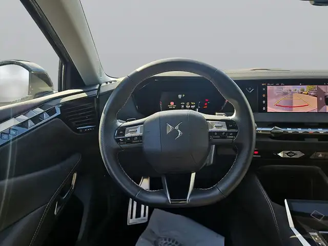 DS Automobiles DS 4 view 14