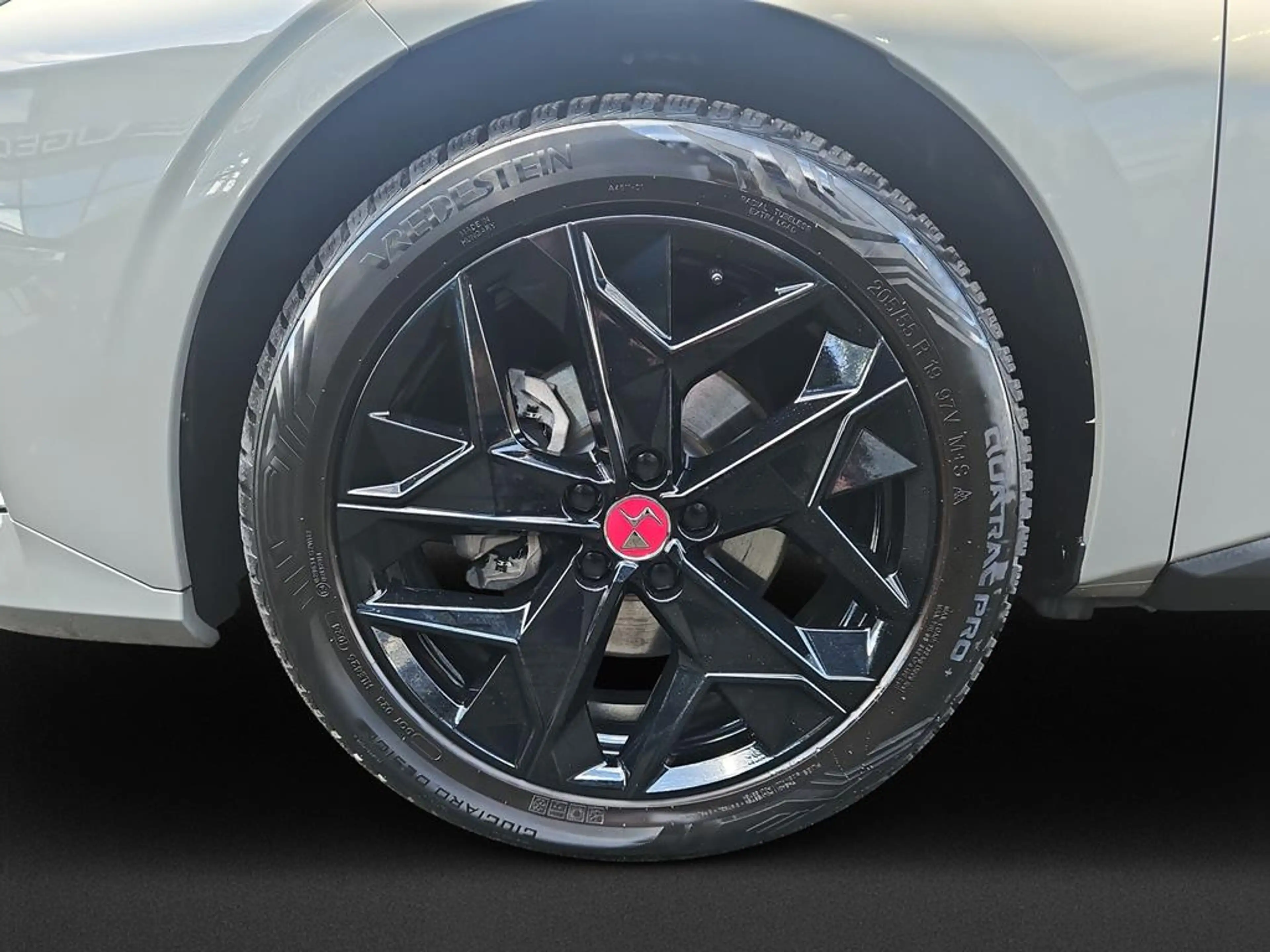 DS Automobiles DS 4 DS 4 PERFORMANCE LINE + PureTech 130 — photo 9
