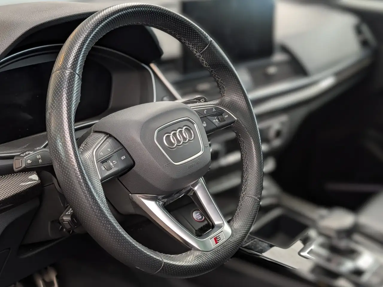 Audi SQ5 photo Audi SQ5