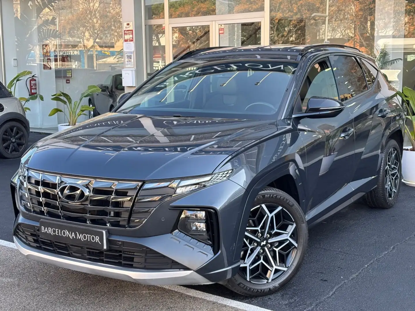 Hyundai TUCSON 1.6 TGDI 48V Maxx Safe 4x2 Gris - 1