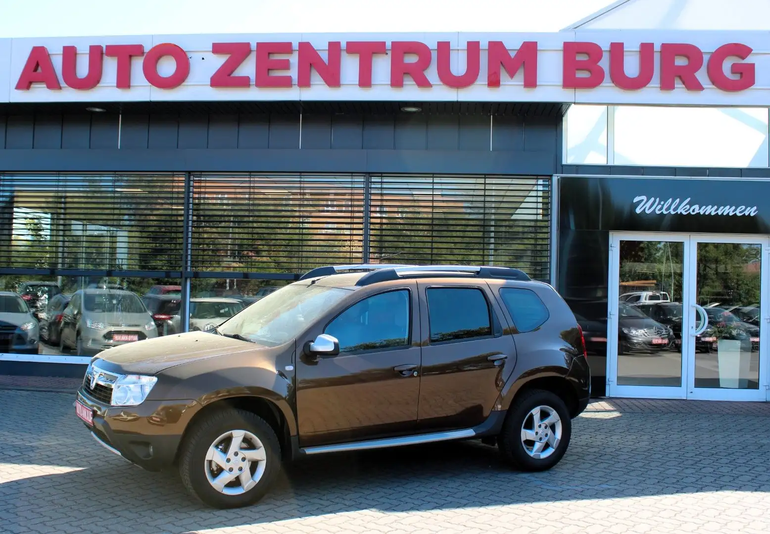 Dacia Duster I Prestige 1.6l KLIMA 1.Hd. wenig km Bruin - 1