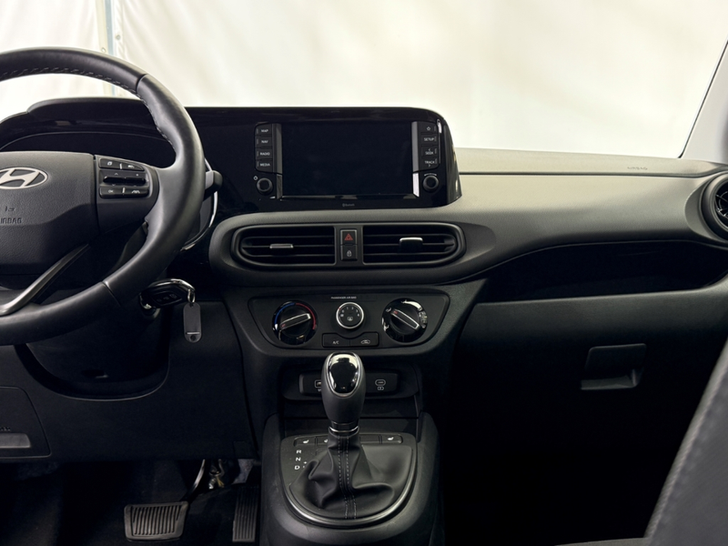 Hyundai i10 Trend Klima Navi Apple Android DAB SHZ LenkradHZG — photo 8