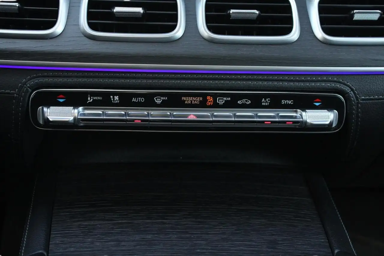 Mercedes-Benz GLE снимка Mercedes-Benz GLE