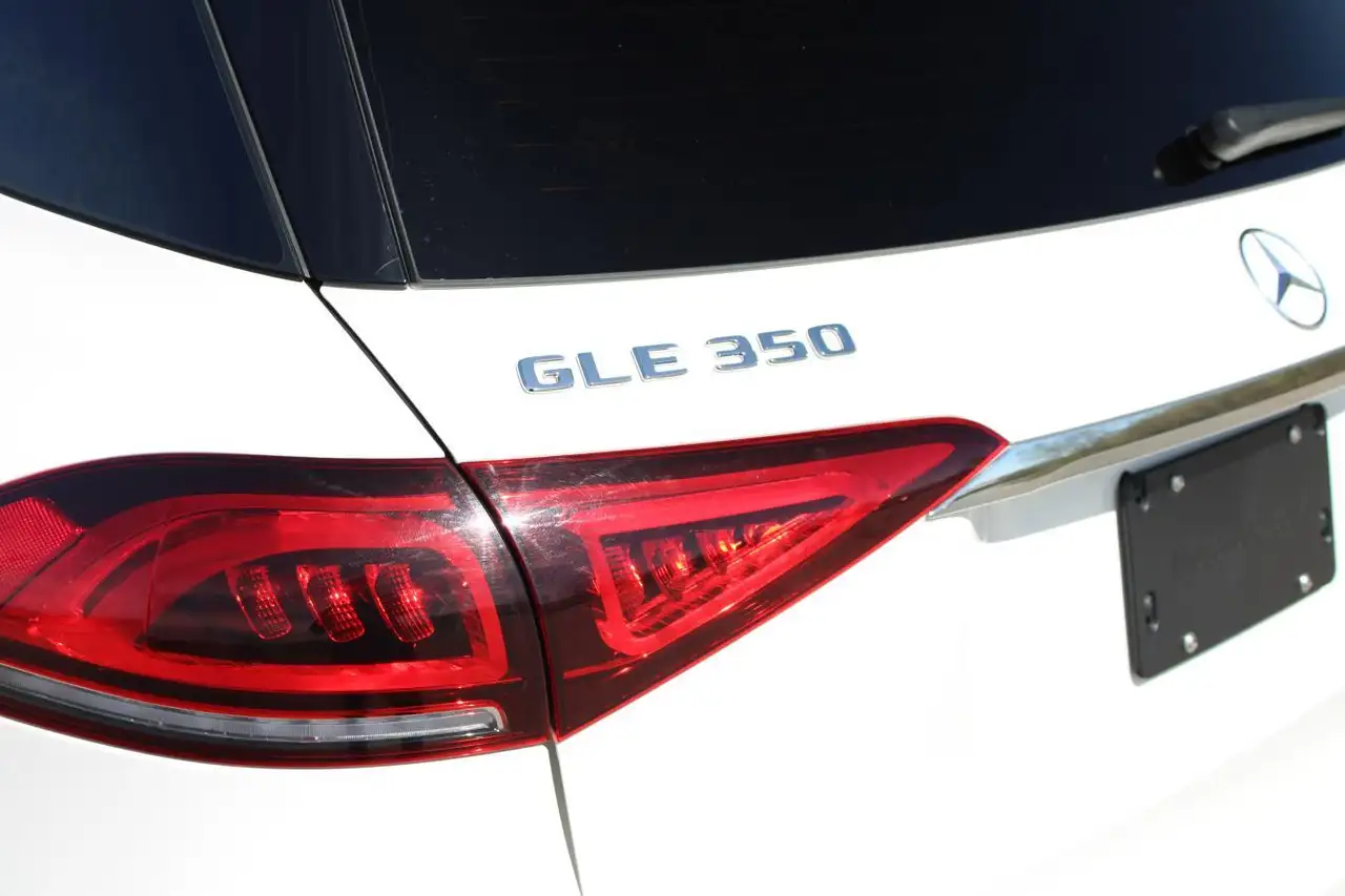 Mercedes-Benz GLE снимка Mercedes-Benz GLE