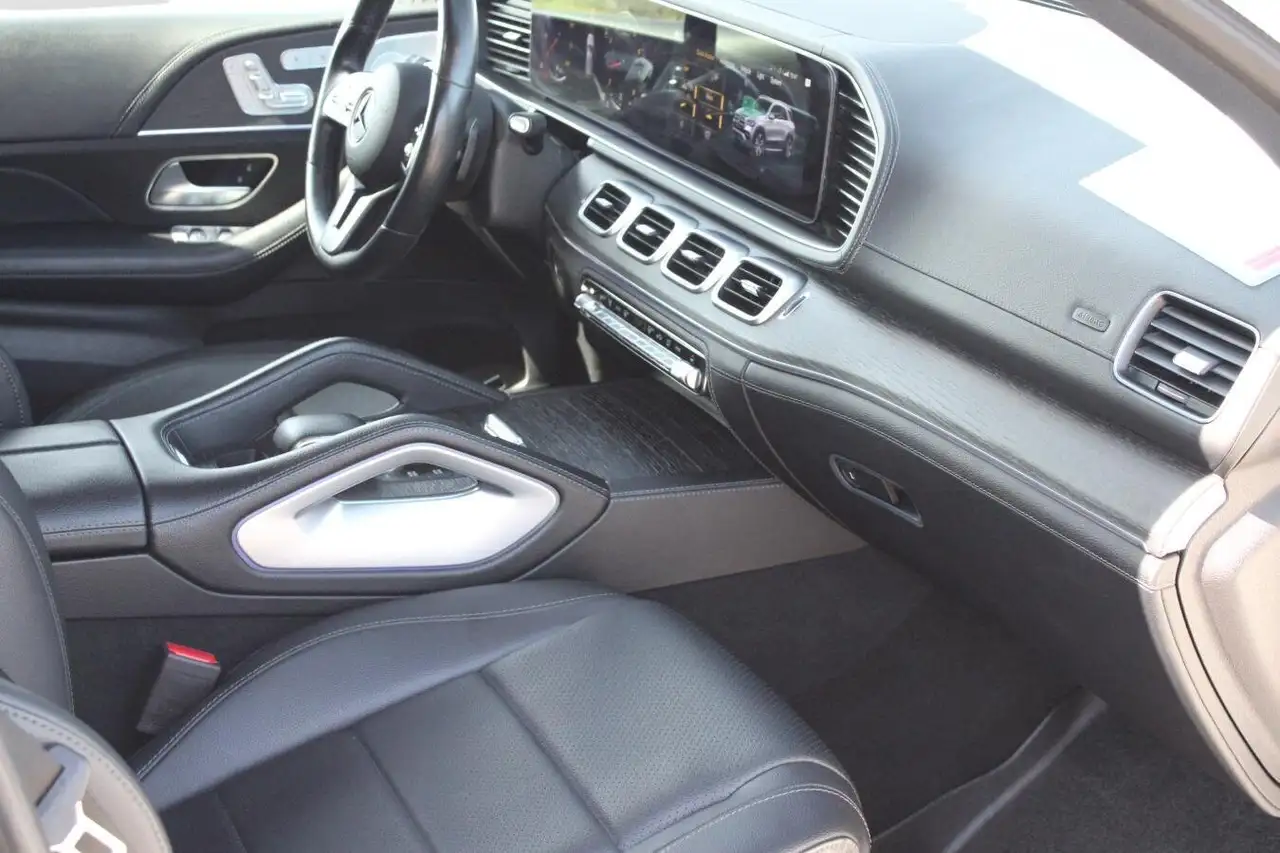 Mercedes-Benz GLE снимка Mercedes-Benz GLE