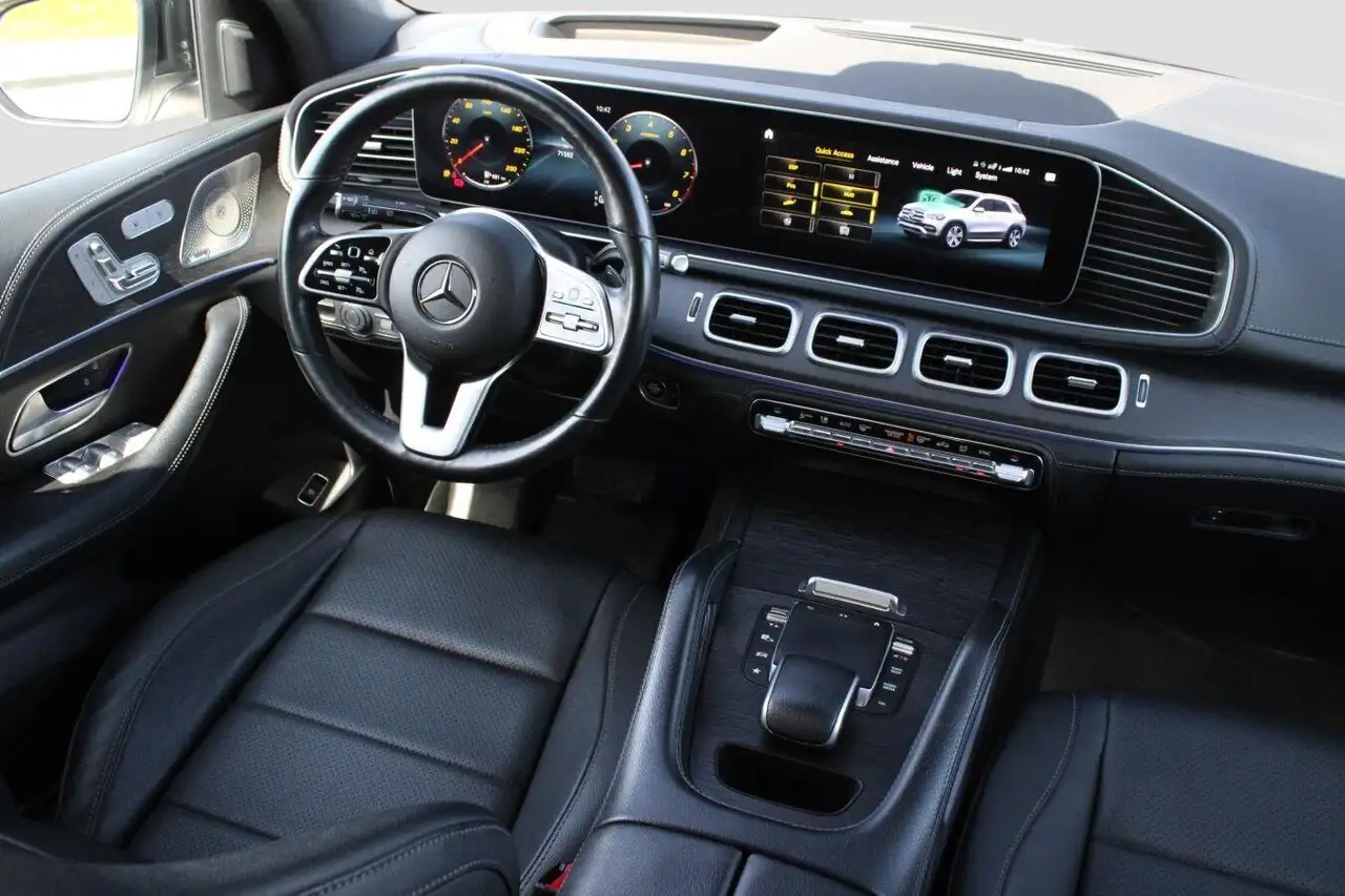 Mercedes-Benz GLE снимка Mercedes-Benz GLE