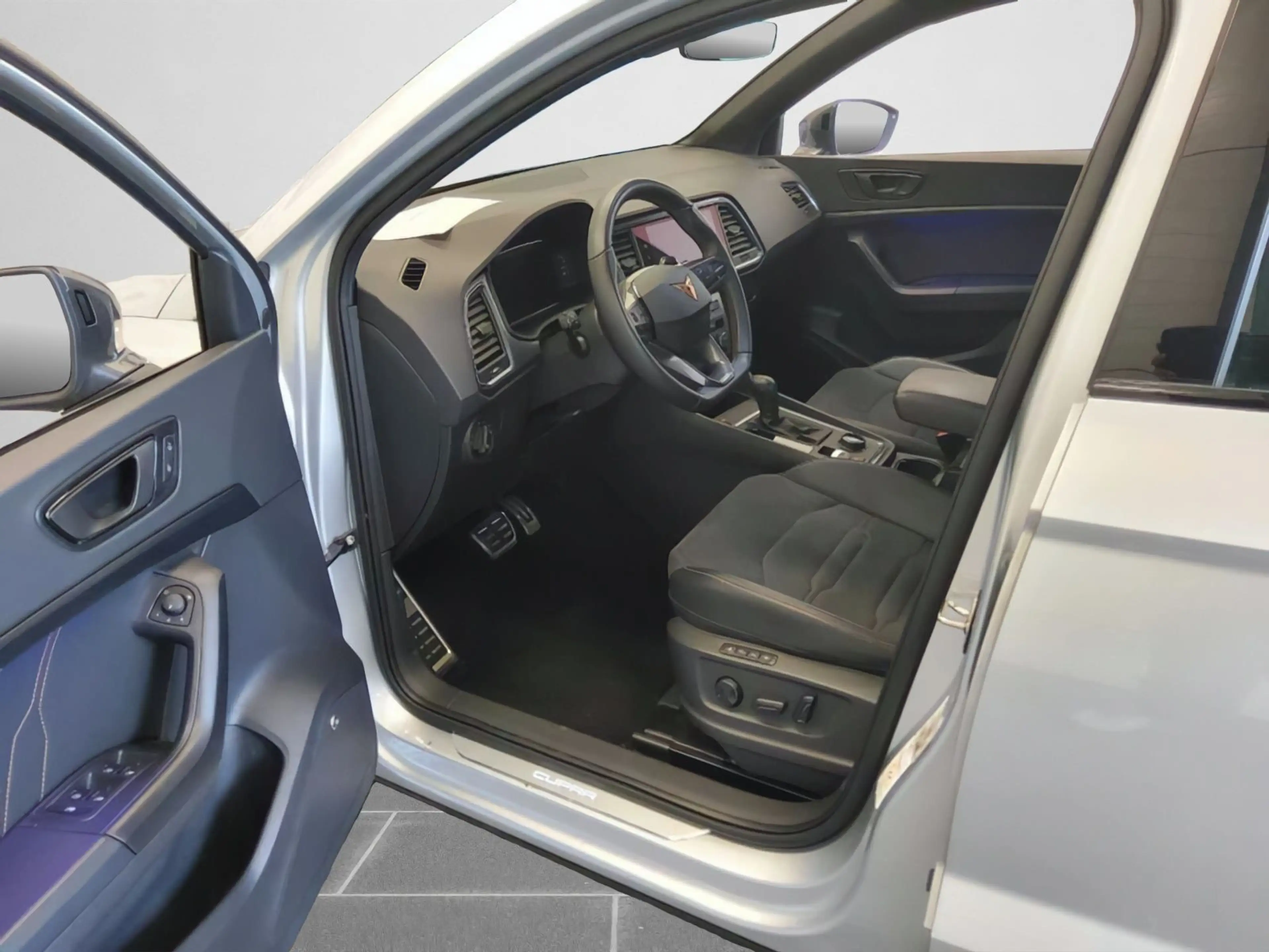 CUPRA Ateca 2.0 TSI 4Drive Beats, Pano, Memory, Travel — photo 3