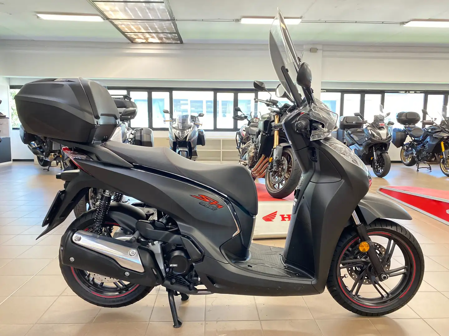 Honda SH 300 i Sport ABS Nero - 1