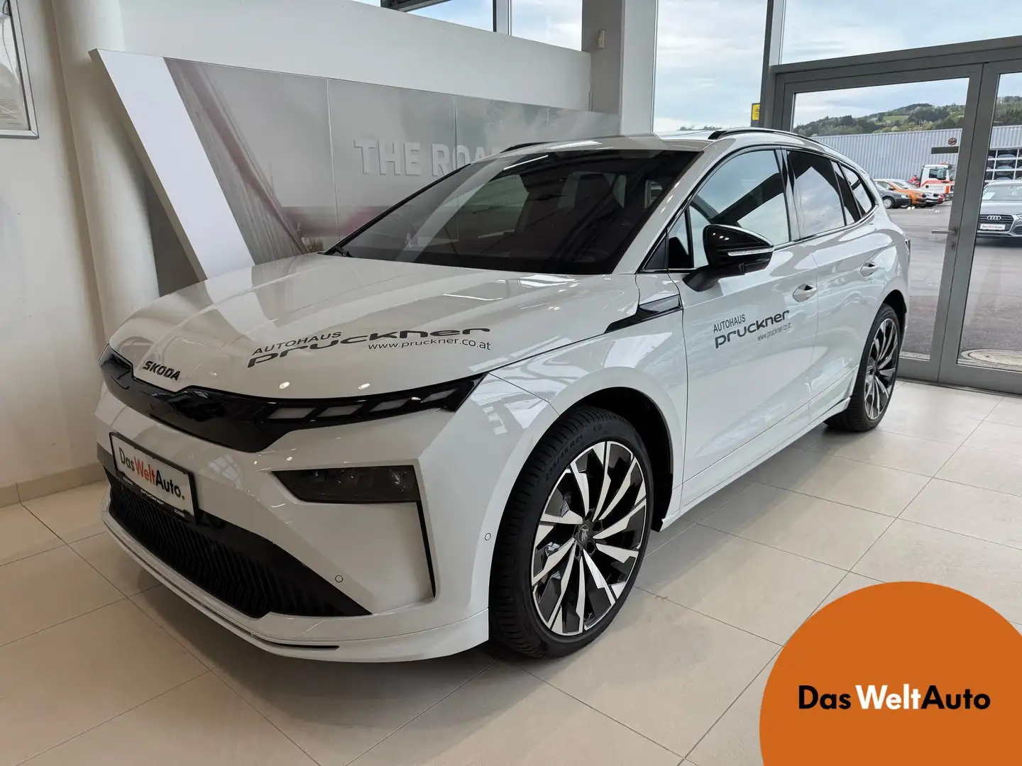 Skoda Enyaq Sportline 85 Weiß - 1