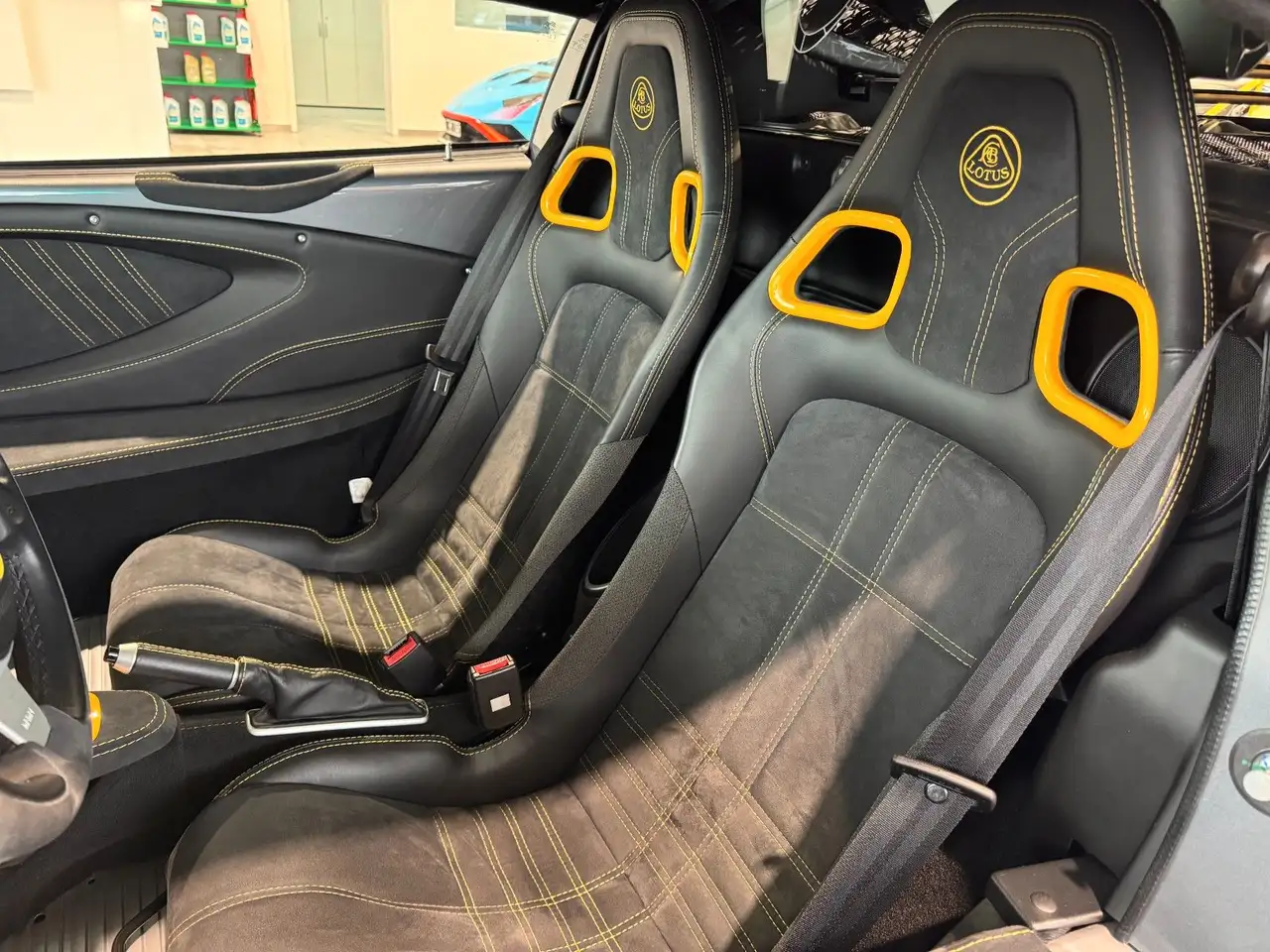 Lotus Exige 2021 — фото 13